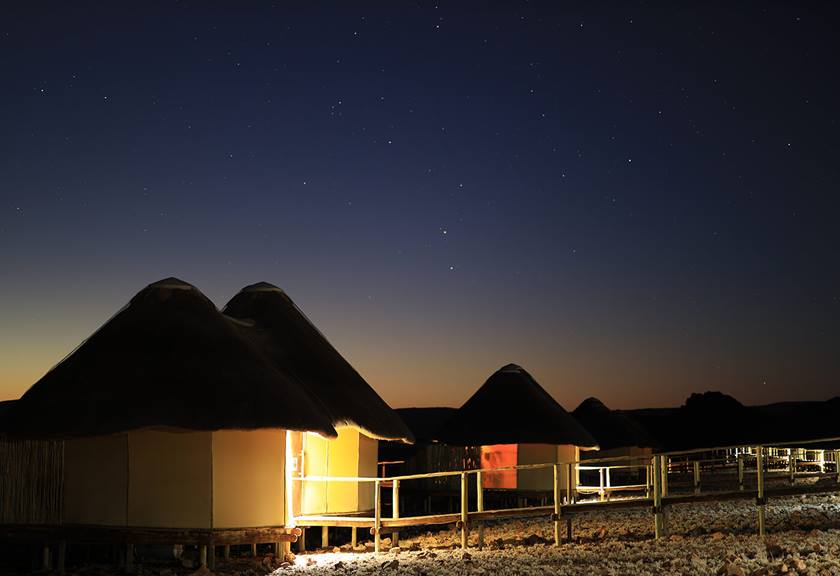 Photograph of cabins at night taken using RF 50mm f/1.2 L USM