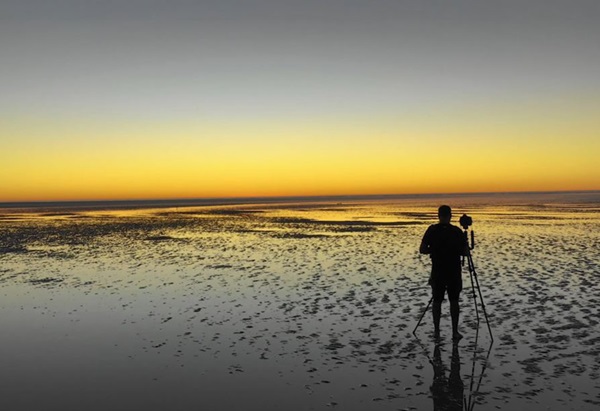 Sean Scott uses the imagePROGRAF series to complete his Canon capture-to-print solution