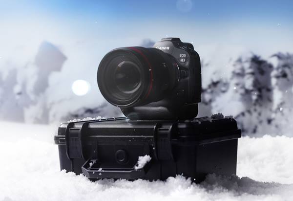EOS R3 for photographing snow sports