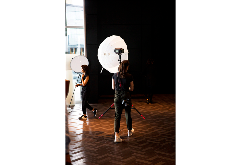Image of Portia Bing behind the scenes