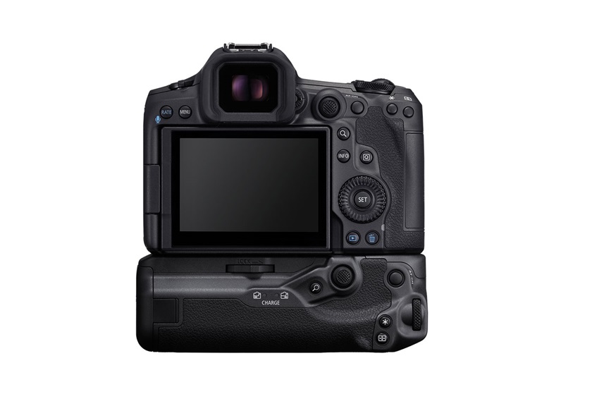 BG R20 attached to EOS R5 MARK II viewfinder view