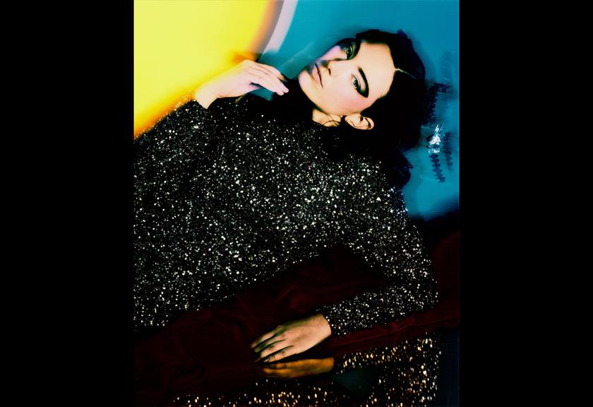 Canon RF 85mm Hybrid Lens Creators Image Carousel 3