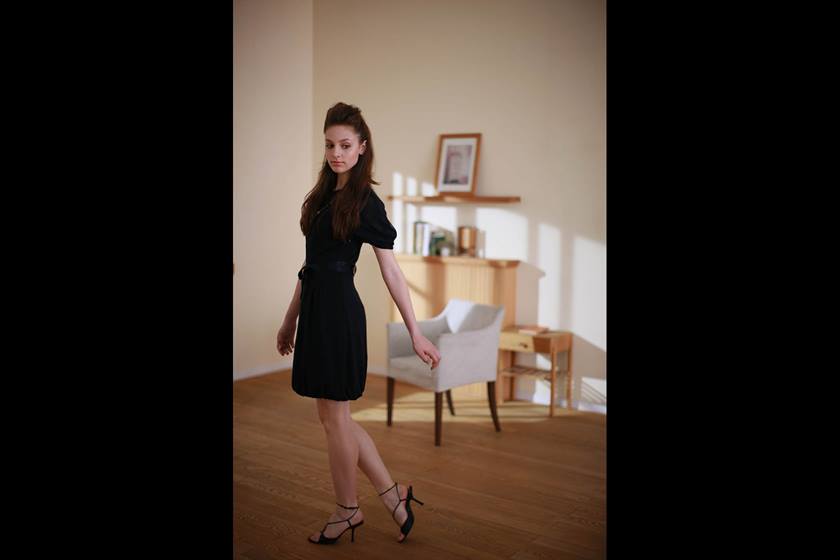 Model in black dress taken with EF 50mm f/1.2L USM