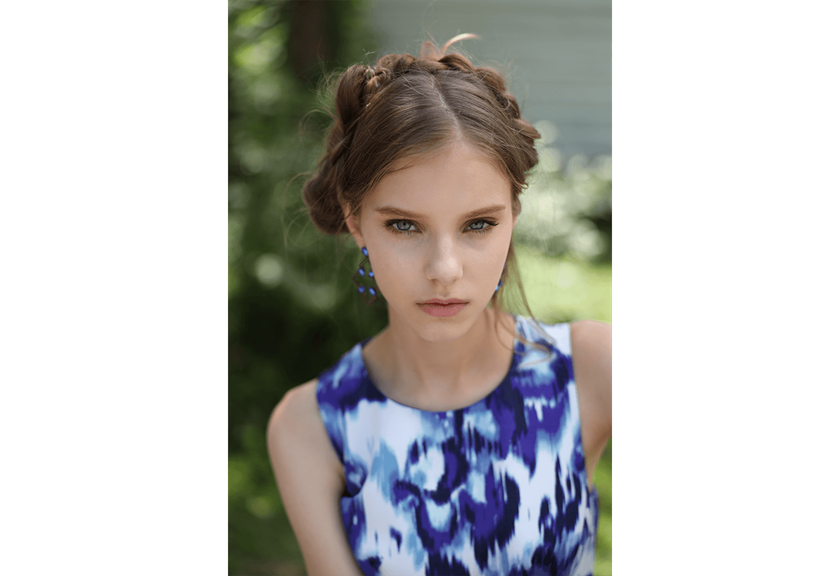 Photograph of girl taken using RF 28-70mm f/2L USM