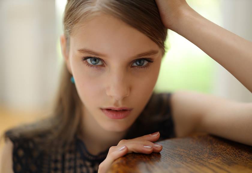 Photograph of model taken using RF 50mm f/1.2 L USM