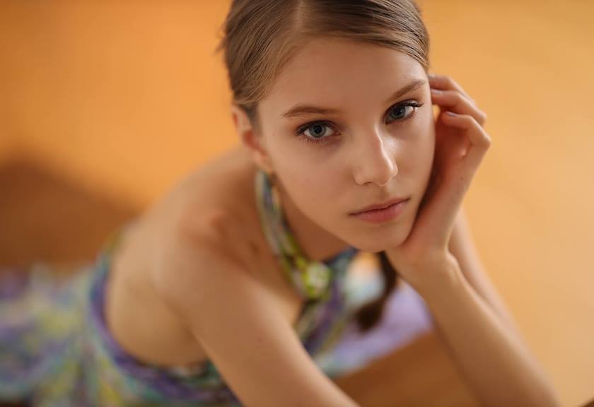 Photograph of model in dress taken using RF 50mm f/1.2 L USM