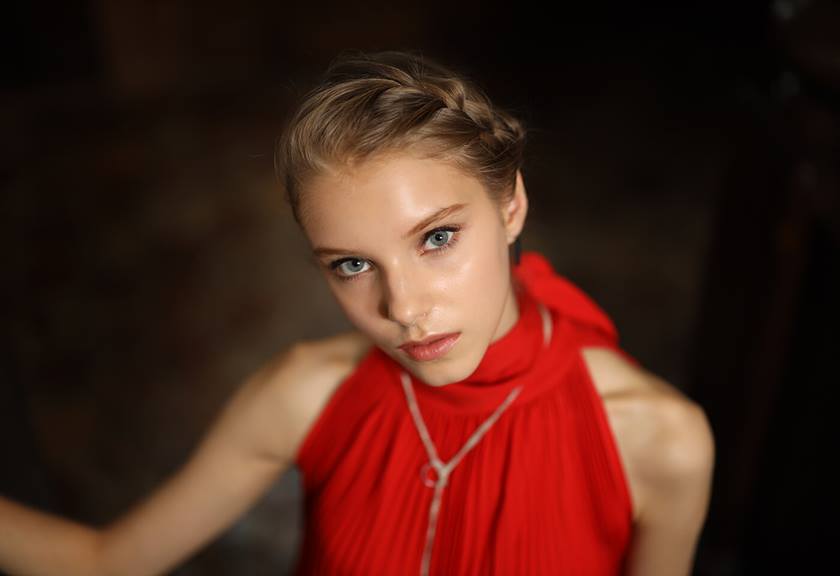 Photograph of model in red dress taken using RF 50mm f/1.2 L USM