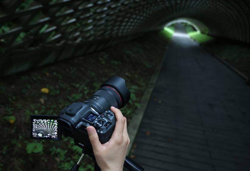Image of architecture captured with RF 24mm f/1.4L VCM lens