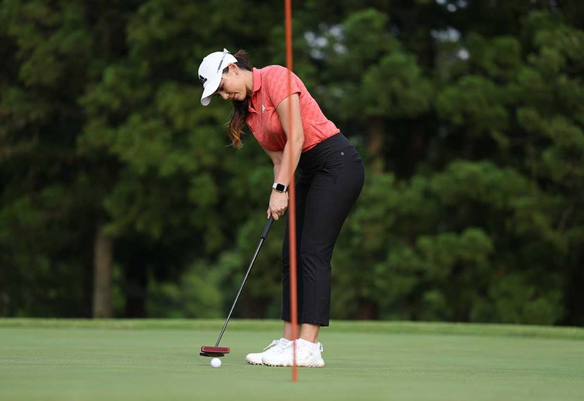Image of a woman playing golf captured with RF 70-200mm f/2.8L IS USM Z lens