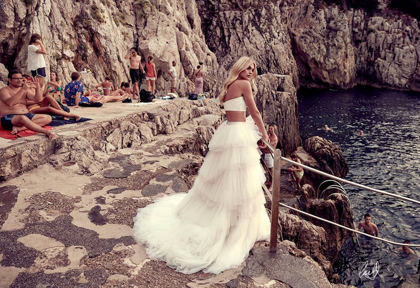 Image of a model in a white tulle skirt by Canon Master Emily Abay