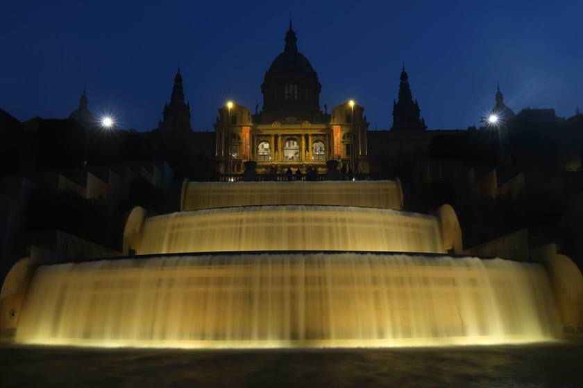 Water fountain at night, taken with the Canon PowerShot G7X Mark II digital camera