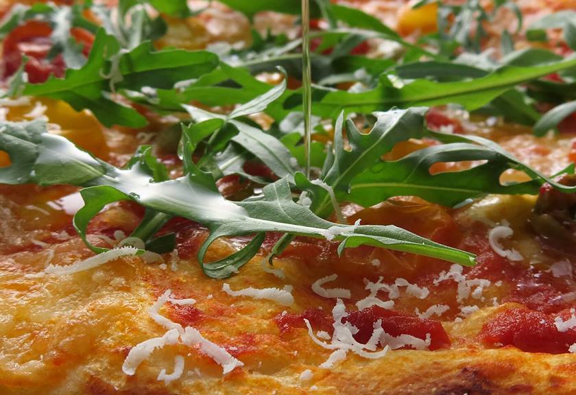 Image of pizza taken with PowerShot SX740 HS