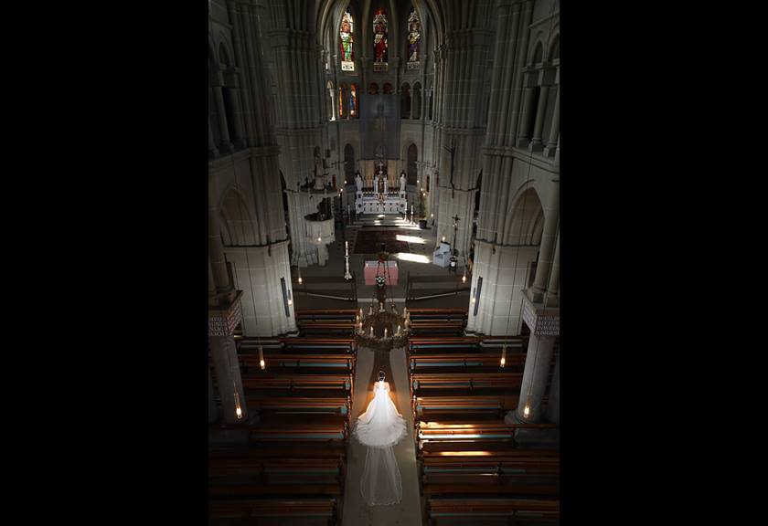 Image of inside a cathedral taken with RF 15-35mm F2.8 L IS USM lens