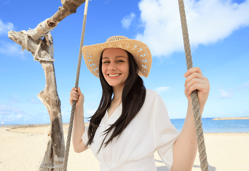 Image of woman in the beach taken using the RF 16mm F2.8 STM wide angle lens
