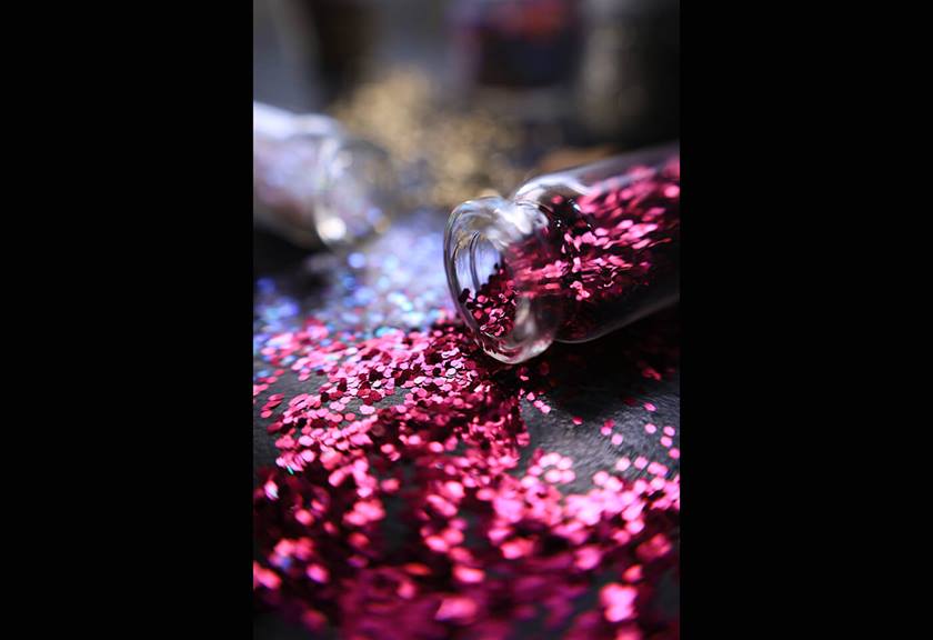 Image of glitter taken with RF 24-105mm f/4-7.1 IS STM