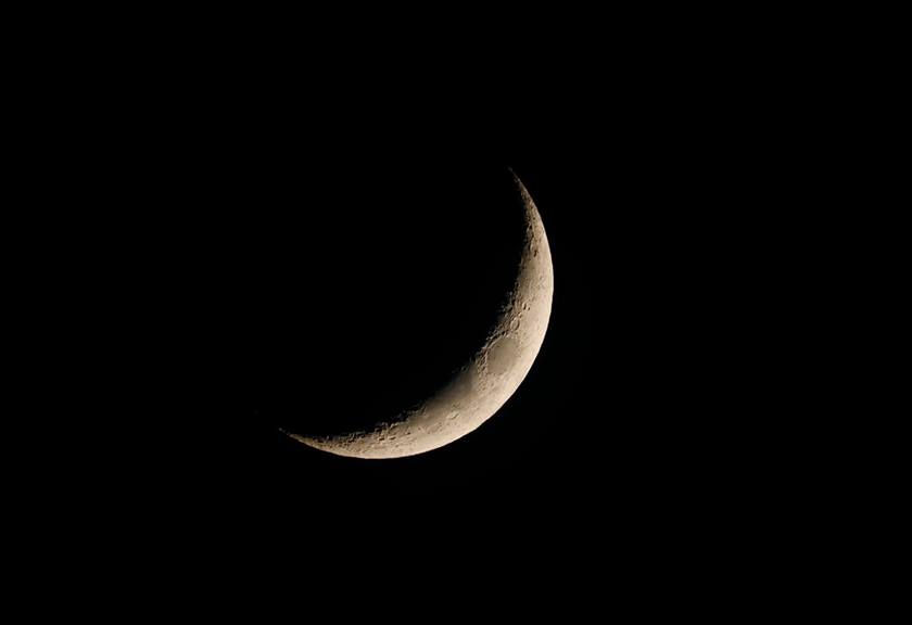 Image of crescent moon