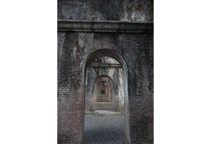 Image of archway taken using RF-S 18-45mm f/4.5-6.3 IS STM standard zoom lens