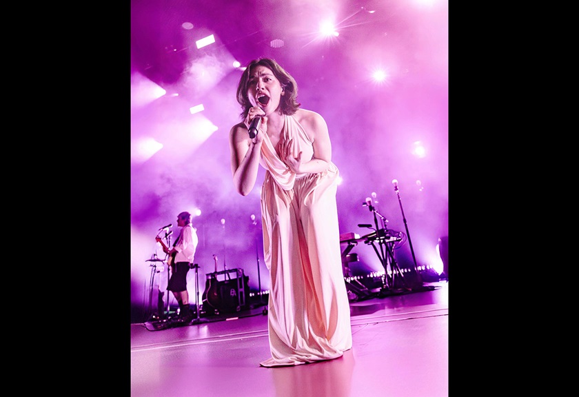 Image of Gracie Abrams taken by FRMEFEST 2025 creator Darcy Goss