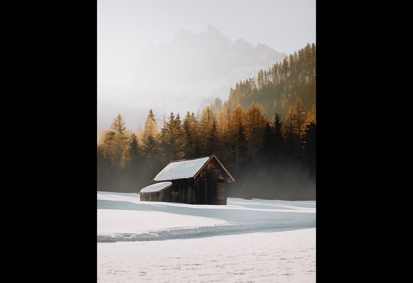 Image of a house in the snow taken by FRMEFEST 2025 creator TK North