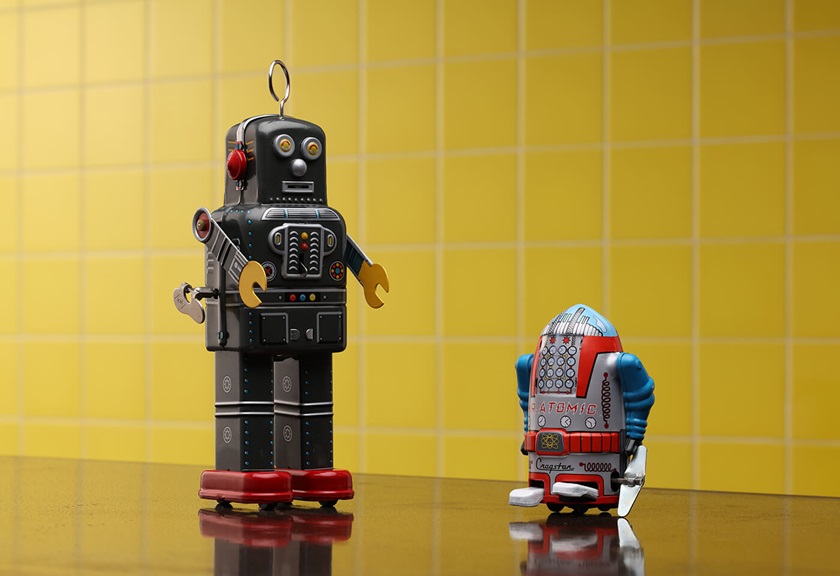 Toy robots sample image taken with TS E 90mm f 2 8L Macro Tilt Shift