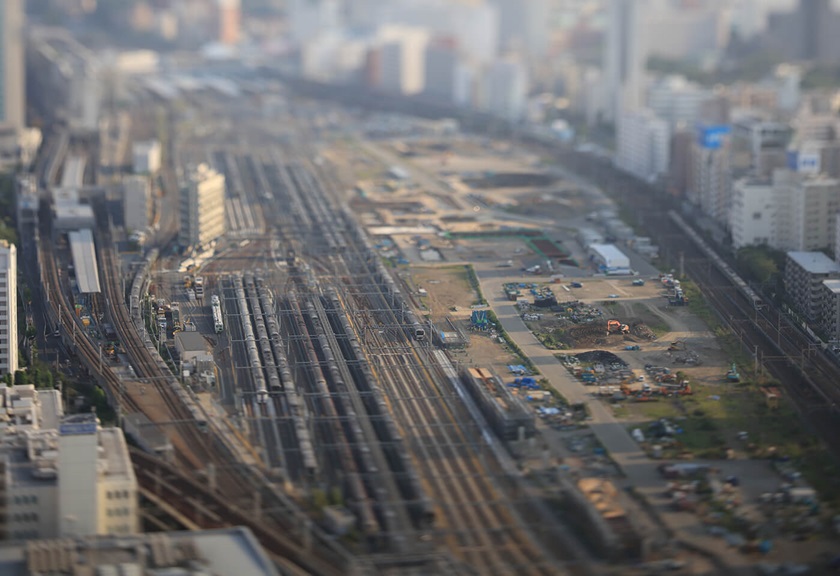 Train tracks sample image taken with TS E 90mm f 2 8L Macro Tilt Shift