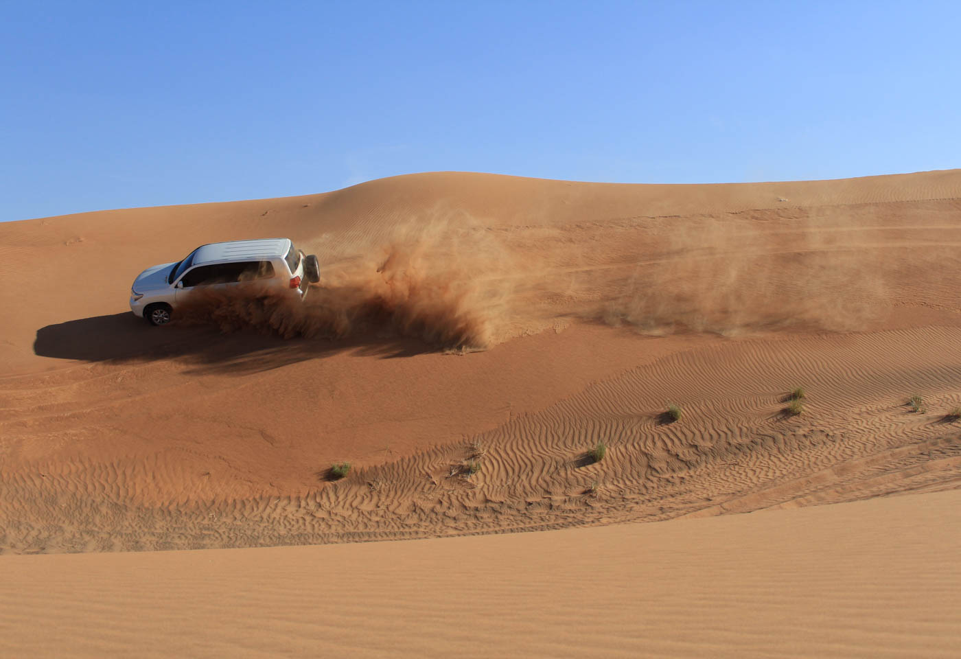 4WD on sand dunes taken with Canon EOS 1300D DSLR camera