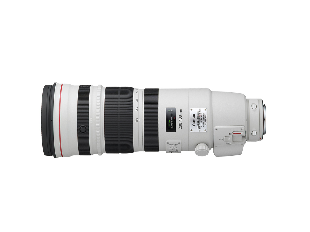 Side view of EF 200-400mm f/4L IS USM Extender 1.4X