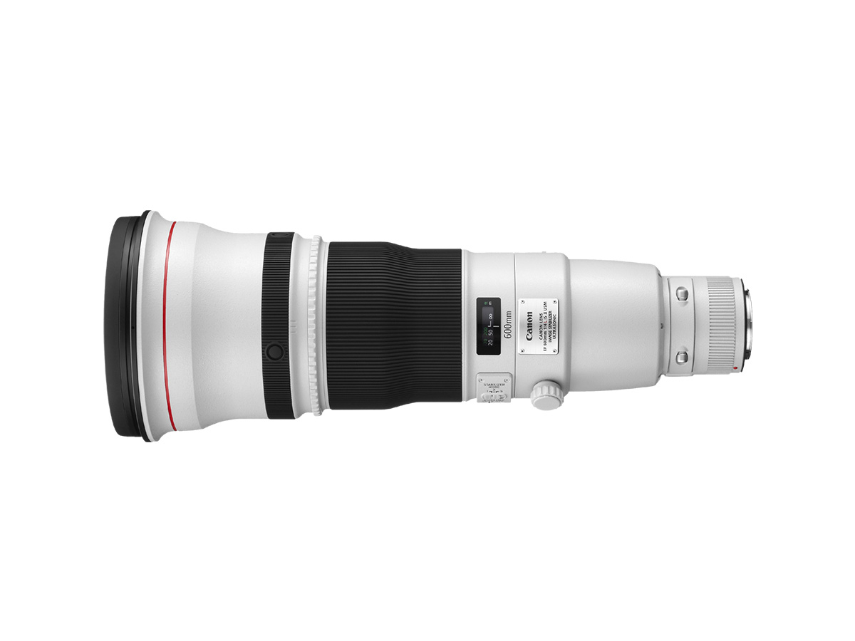 Side view of EF 600mm f/4L IS II USM lens