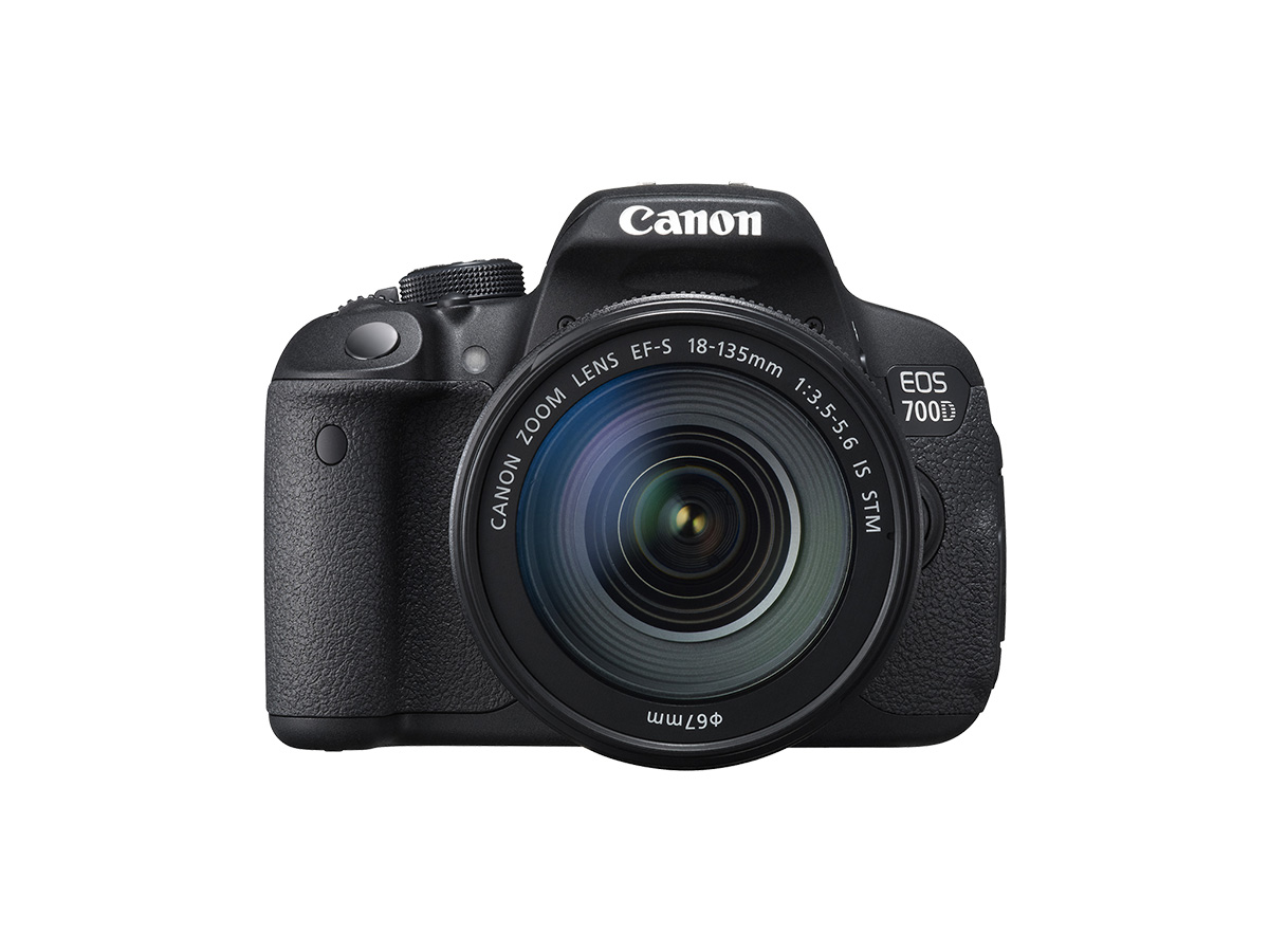 Canon EOS 700D DSLR camera Super Kit