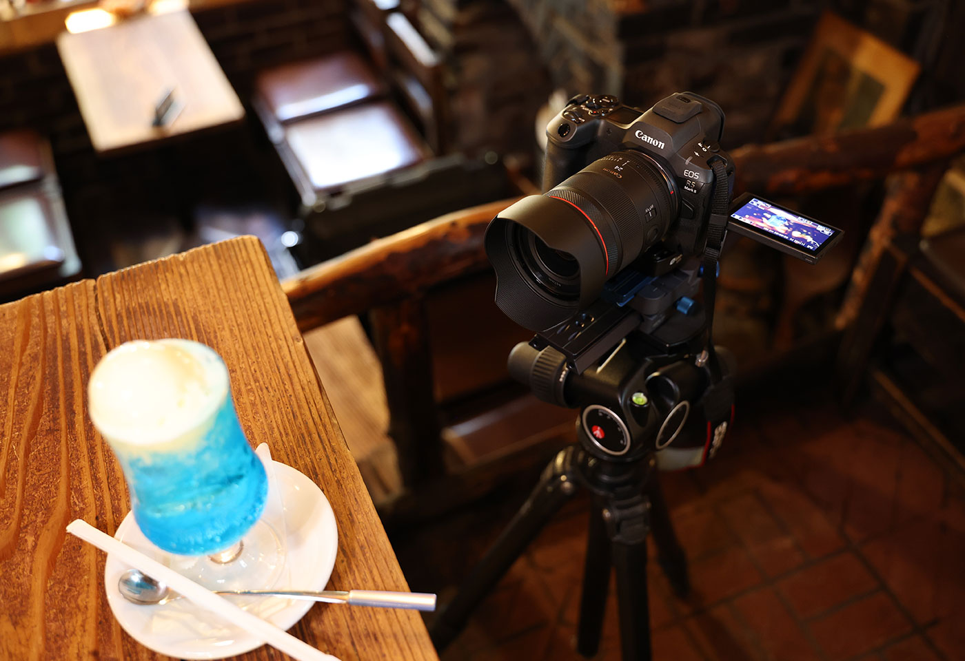 Image of a cool dessert captured with RF-24mm f/1.4L VCM lens