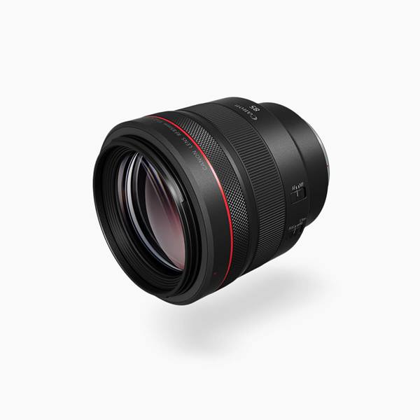 Explore your subject in greater detail with Canon’s extensive range of camera lenses