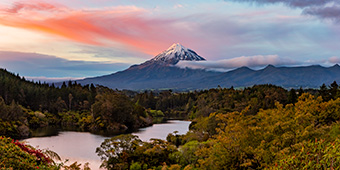 Image of Mount Taranaki taken by Tania Niwa