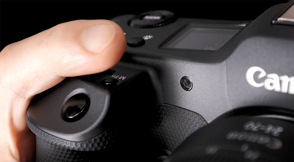 'M-Fn' button on the EOS R3