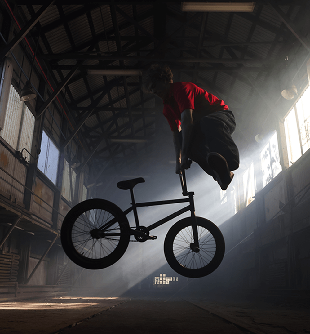 BMX rider shot on the Canon EOS R7 with the RF 15-35mm f/2.8L IS USM Lens