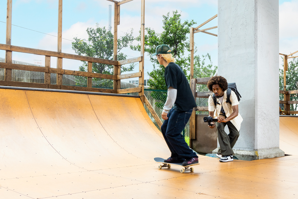 skateboarding captured by EOS R8 Mark II