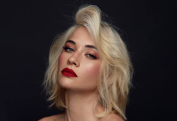 Fashion Photography 101 Essential Tips 1400x960