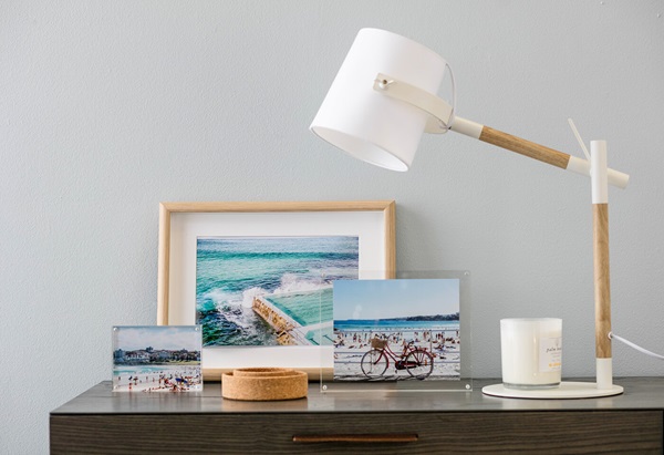 Table display using pictures