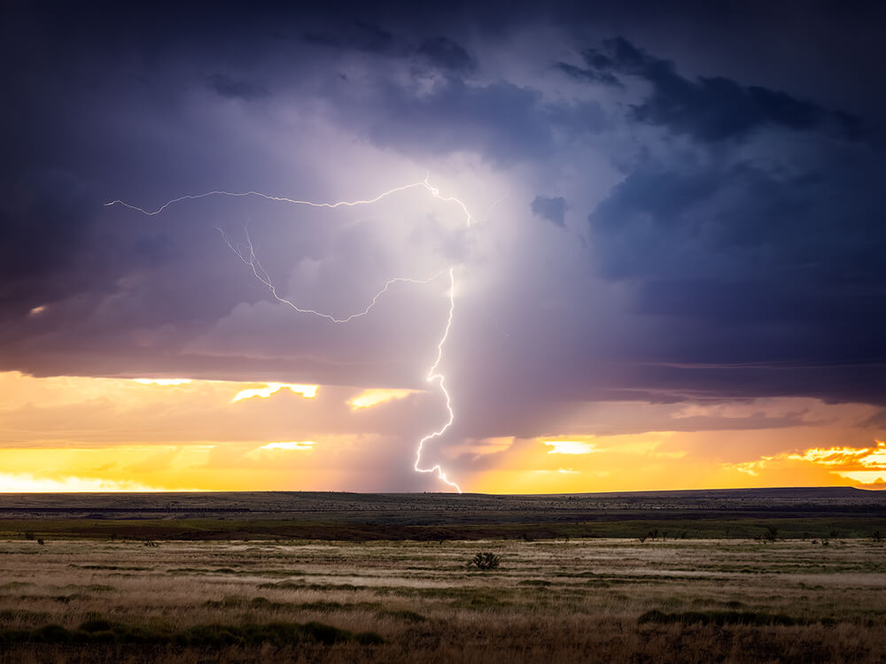 Image of lightning striking taken by Jordan Cantelo on the EOS R5 and RF 24-240mm f/4-6.3 IS USM Lens