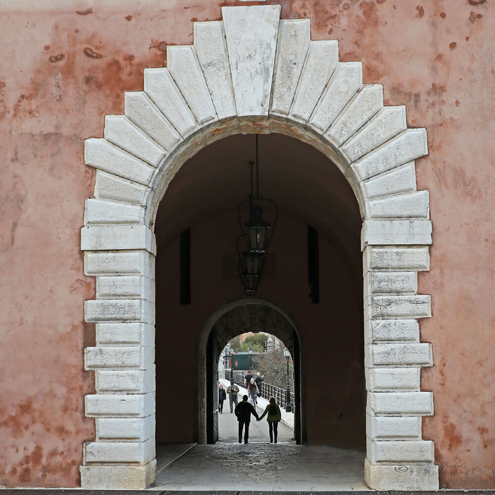 Image of arch entryway