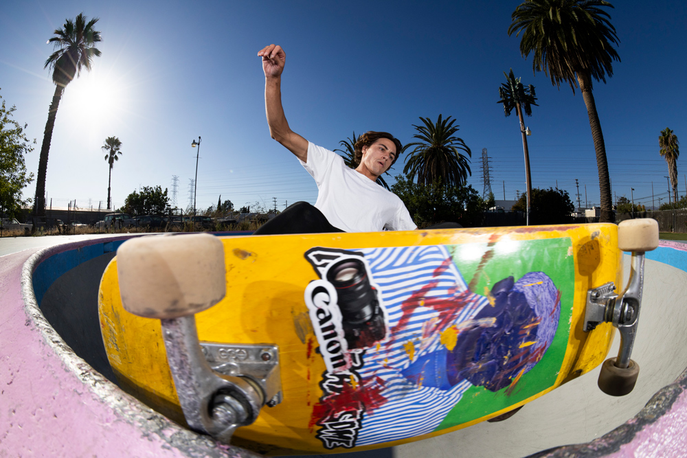 Top 5 Features of RF 7 14mm f 2 8 3 5L Fisheye STM Content 7 1000