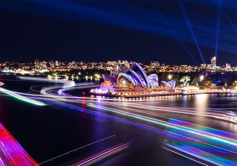 10 photography tips and best locations to capture Vivid Sydney by Elisa Eves