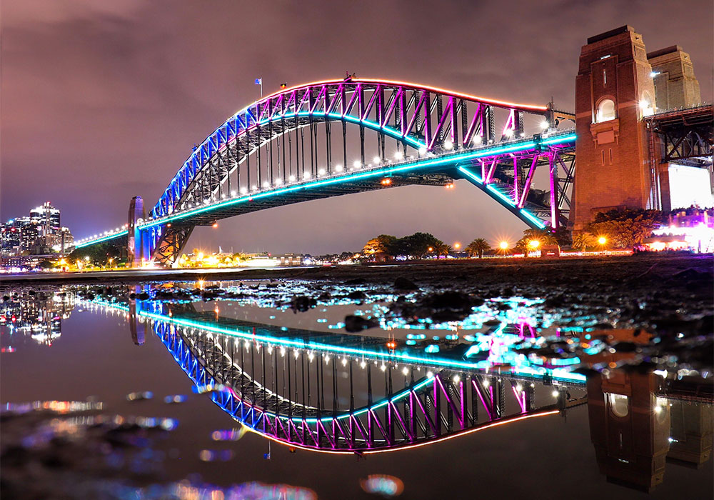 10 photography tips and best locations to capture Vivid Sydney by Elisa Eves