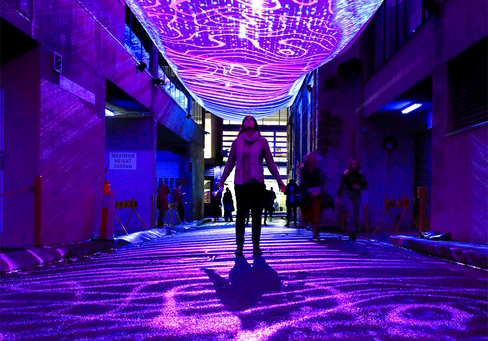 10 photography tips and best locations to capture Vivid Sydney by Elisa Eves