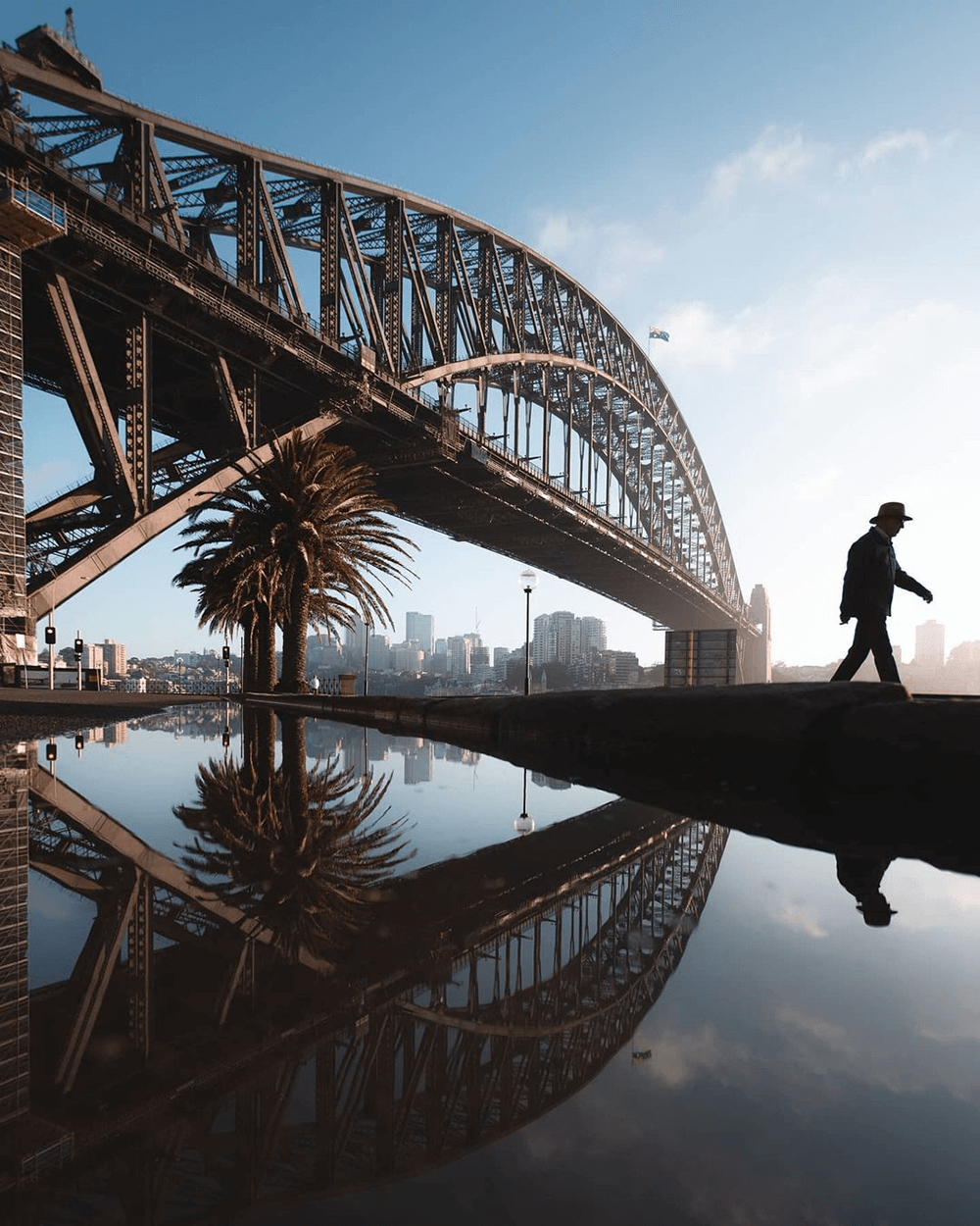 Image of Sydney Harbour Bridge by @mnshots