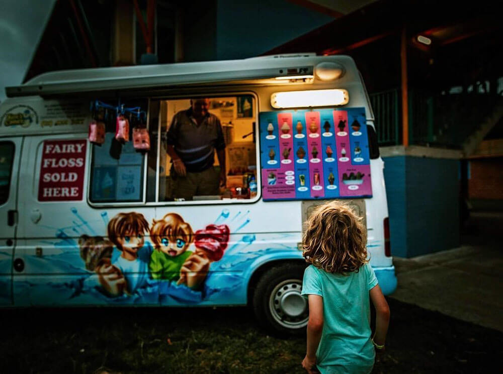Image of child at ice cream truck