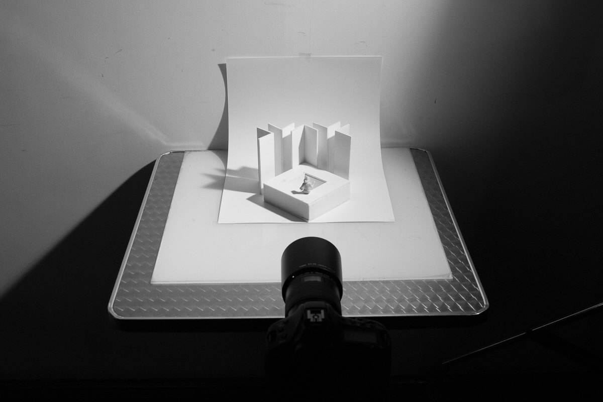 Photo og camera over model studio