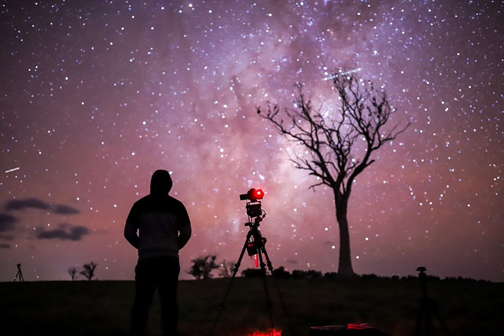 Behind the scenes photo of an astro time-lapse with Matt Vandeputte