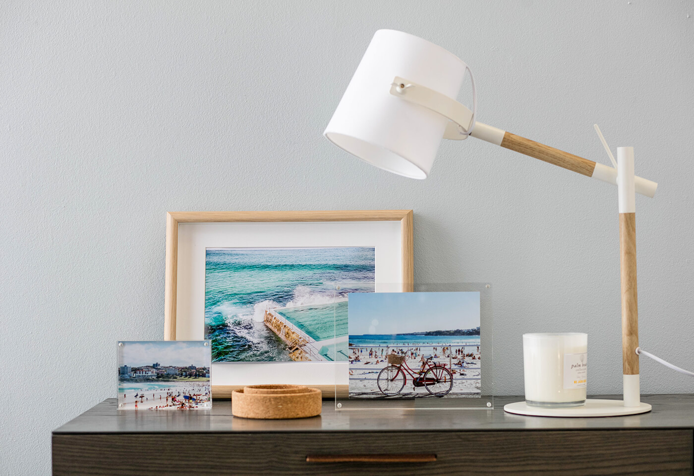 Table display using pictures